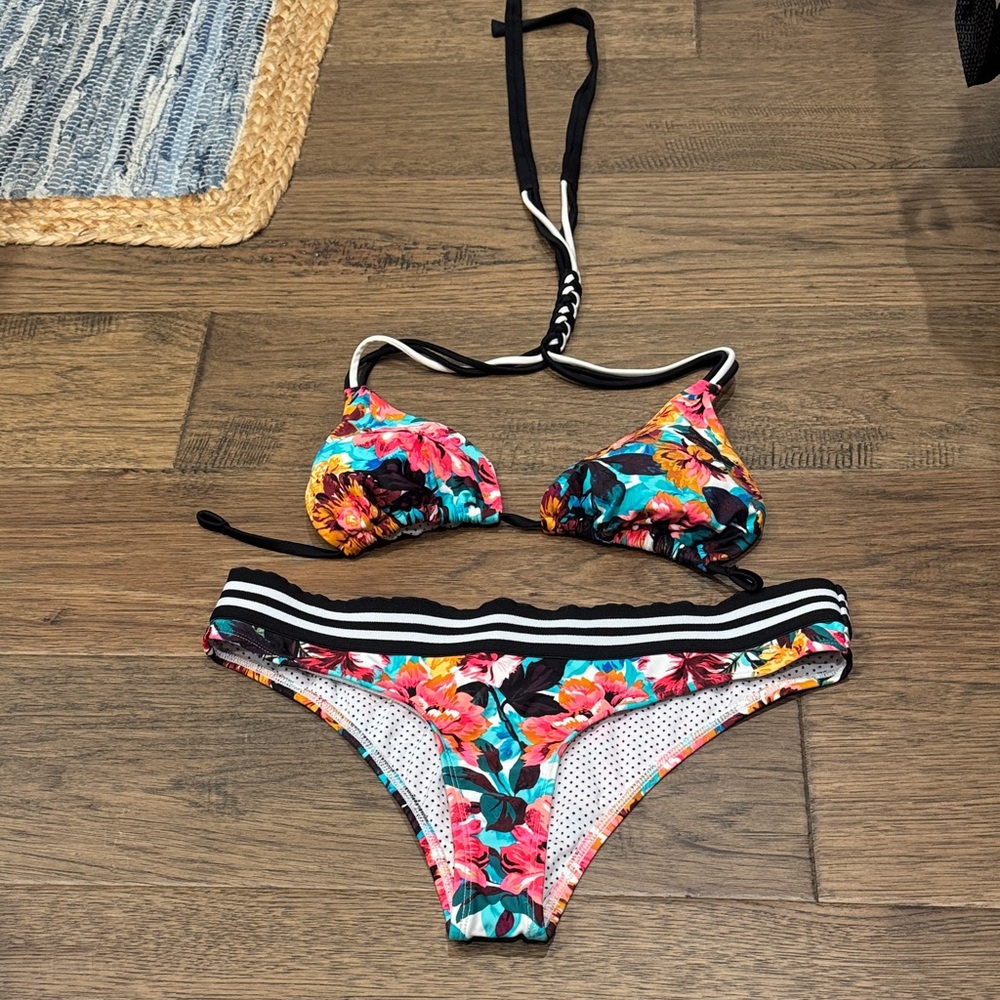 Body Glove Floral Bikini - Multicolor